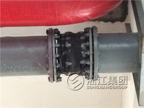 苏州鑫海码头工地双球橡胶挠性接头拉脱原因分析