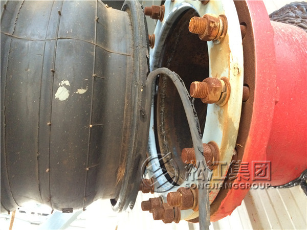 苏州鑫海码头工地双球橡胶挠性接头拉脱原因分析