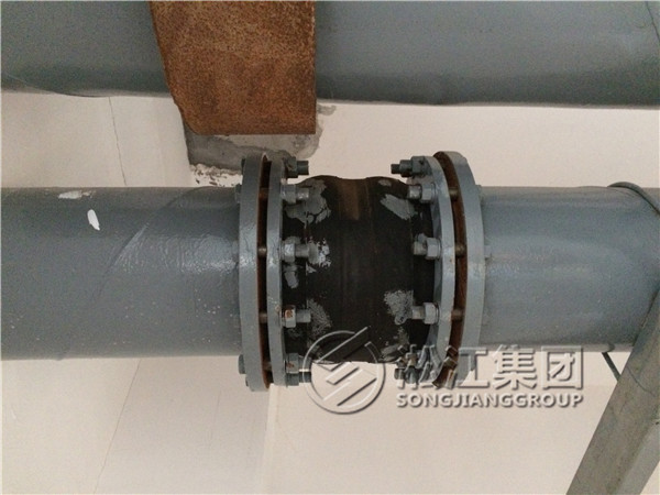 苏州鑫海码头工地双球橡胶挠性接头拉脱原因分析